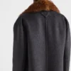 Abrigo de doble botonadura en cashwool Abrigo de doble botonadura en cashwool
