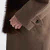 Abrigo de lana con cuello de piel de oveja Abrigo de lana con cuello de piel de oveja