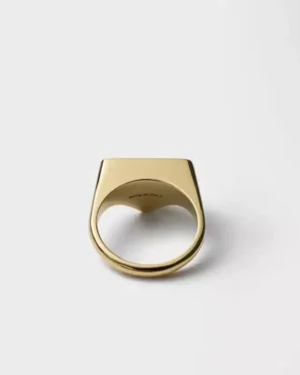 Anillo de metal esmaltado