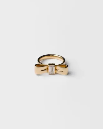 Anillo Eternal Gold Bow – Oro amarillo con diamante cultivado en laboratorio