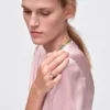 Anillo solitario Couleur Vivante – Oro blanco con morganita y aguamarina Anillo solitario Couleur Vivante – Oro blanco con morganita y aguamarina