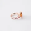 Anillo solitario Couleur Vivante – Oro rosa con citrino y morganita Anillo solitario Couleur Vivante – Oro rosa con citrino y morganita