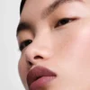 Barra de labios Prada Monochrome Soft Matte – B105 – Tonka Barra de labios Prada Monochrome Soft Matte – B105 – Tonka
