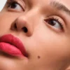 Barra de labios Prada Monochrome Soft Matte – R126 – Scarlatto Barra de labios Prada Monochrome Soft Matte – R126 – Scarlatto