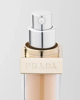 Base de maquillaje optimizadora de la piel Prada Reveal – Mw50 – Tono medio cálido