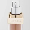 Base de maquillaje Prada Reveal Skin Optimizing – Mn60 – Neutro medio Base de maquillaje Prada Reveal Skin Optimizing – Mn60 – Neutro medio
