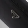 Bolsa mediana de Re-Nylon Bolsa mediana de Re-Nylon