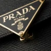 Bolso bandolera con solapa de piel Saffiano Bolso bandolera con solapa de piel Saffiano