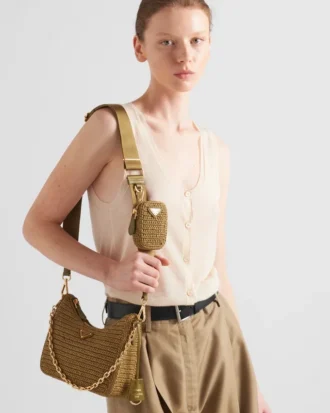 Bolso de ganchillo Prada Re-Edition 2005