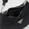 Bolso de hombro acolchado de Re-Nylon Bolso de hombro acolchado de Re-Nylon