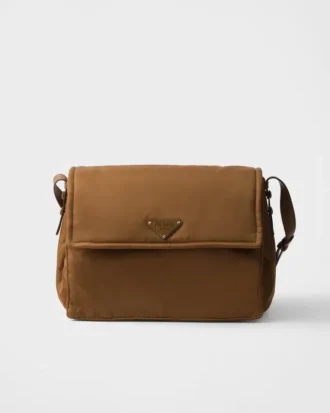 Bolso de hombro acolchado grande Prada Traveller de Re-Nylon
