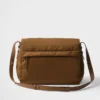Bolso de hombro acolchado grande Prada Traveller de Re-Nylon Bolso de hombro acolchado grande Prada Traveller de Re-Nylon