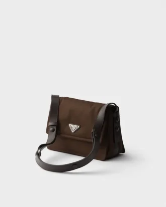 Bolso de hombro acolchado pequeño de Re-Nylon Prada Traveller