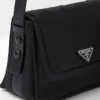 Bolso de hombro acolchado pequeño de Re-Nylon Prada Traveller Bolso de hombro acolchado pequeño de Re-Nylon Prada Traveller