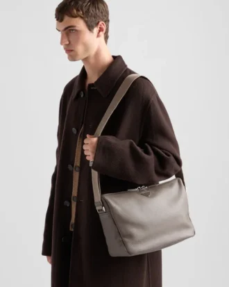 Bolso de hombro de cuero mediano