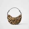 Bolso de hombro de piel estampada Prada Arqua Bolso de hombro de piel estampada Prada Arqua