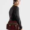 Bolso de hombro de Re-Nylon y piel Bolso de hombro de Re-Nylon y piel