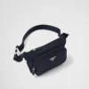 Bolso de hombro de Re-Nylon y piel Saffiano Bolso de hombro de Re-Nylon y piel Saffiano