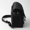 Bolso de hombro de Re-Nylon y piel Saffiano Bolso de hombro de Re-Nylon y piel Saffiano