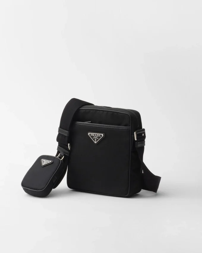 Bolso de hombro de Re-Nylon y Saffiano Bolso de hombro de Re-Nylon y Saffiano