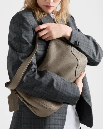 Bolso de hombro grande de piel Prada Aimae