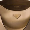 Bolso de hombro grande de piel Prada Aimae Bolso de hombro grande de piel Prada Aimae