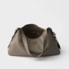 Bolso de hombro grande de piel Prada Aimae