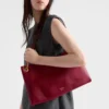Bolso de hombro grande de piel Prada Etude Bolso de hombro grande de piel Prada Etude
