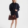 Bolso de hombro grande de piel Prada Etude Bolso de hombro grande de piel Prada Etude