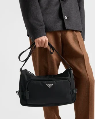 Bolso de hombro grande de Re-Nylon y piel Saffiano