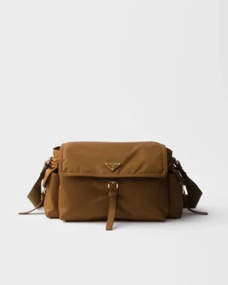 Bolso de hombro grande Prada Explore de Re-Nylon con solapa