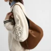 Bolso de hombro mediano de ante Bolso de hombro mediano de ante