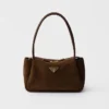 Bolso de hombro mediano de ante Prada Darling Bolso de hombro mediano de ante Prada Darling