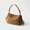 Bolso de hombro mediano de piel Bolso de hombro mediano de piel
