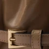 Bolso de hombro mediano de piel Bolso de hombro mediano de piel
