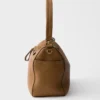 Bolso de hombro mediano de piel Bolso de hombro mediano de piel