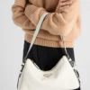 Bolso de hombro mediano de piel Prada Aimae Bolso de hombro mediano de piel Prada Aimae