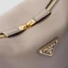 Bolso de hombro mediano de piel Prada Darling Bolso de hombro mediano de piel Prada Darling