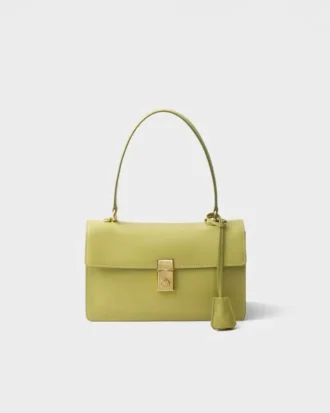 Bolso de hombro mediano de piel Prada Soft de Prada