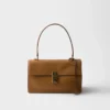 Bolso de hombro mediano de piel Prada Soft de Prada Bolso de hombro mediano de piel Prada Soft de Prada