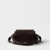 Bolso de hombro mediano «Explore» de Prada en piel napa con solapa Bolso de hombro mediano «Explore» de Prada en piel napa con solapa