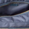 Bolso de hombro mediano Prada Explore de Re-Nylon con solapa Bolso de hombro mediano Prada Explore de Re-Nylon con solapa