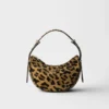Bolso de hombro mini de piel estampada Prada Arqua Bolso de hombro mini de piel estampada Prada Arqua