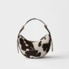 Bolso de hombro mini de piel estampada Prada Arqua Bolso de hombro mini de piel estampada Prada Arqua