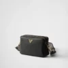 Bolso de hombro pequeño de piel Bolso de hombro pequeño de piel