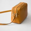 Bolso de hombro pequeño de piel Bolso de hombro pequeño de piel