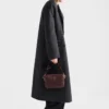 Bolso de hombro pequeño de piel Bolso de hombro pequeño de piel
