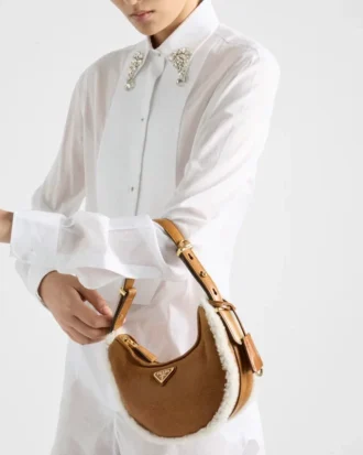 Bolso de hombro pequeño Prada Arqua de piel de oveja