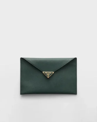 Bolso de mano tipo sobre de piel Saffiano