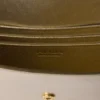 Bolso de mano tipo sobre de piel Saffiano Bolso de mano tipo sobre de piel Saffiano